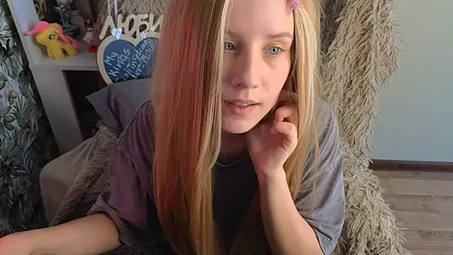 sarakaell webcam