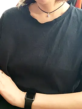 Aashikalaa live cam on StripChat