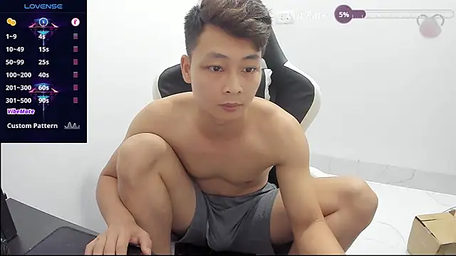 Naughty___asian webcam
