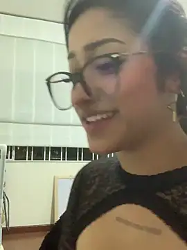 LilithMonette webcam