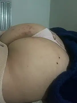 Anasafiraaa webcam