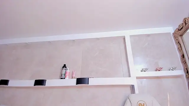 juliana_smithh webcam