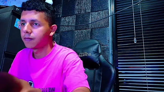 boy_bigcock24cm webcam