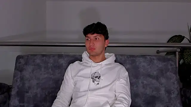 Valerio_James7 webcam