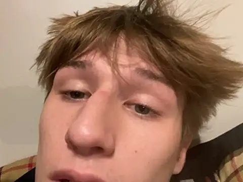 yourwhiteboy1 webcam