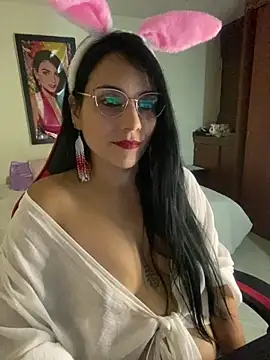 Miaswwe live cam on StripChat