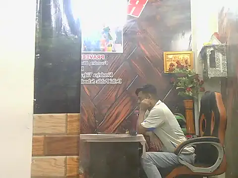 Stubborndesiboy webcam
