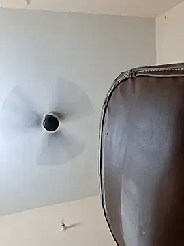 MISS-LOVEV webcam