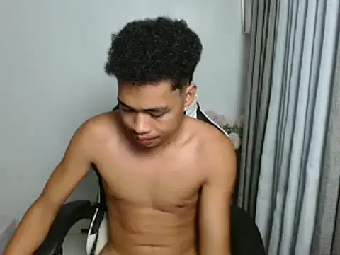 curlyasian_njxx - Curlyasian_njxx's free webcam - UK Sex Cams