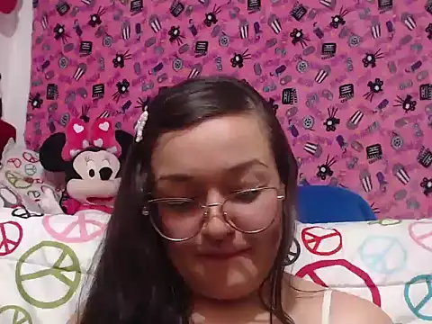 Angela_18honey webcam