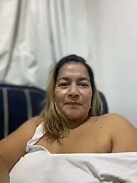 Jlo_69 webcam