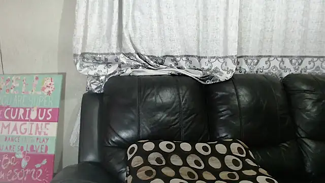 MATUREBUSSTY webcam