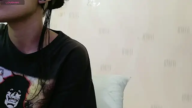yourcuteneighbourr webcam