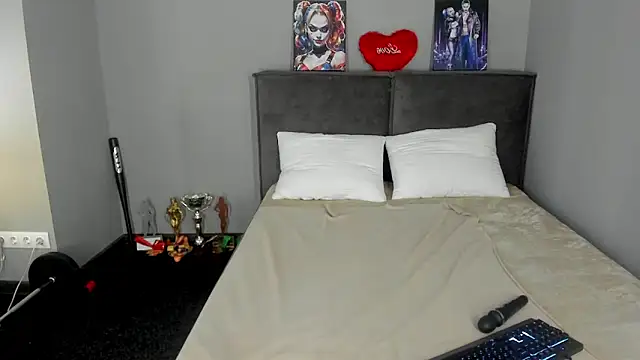 MuscleXXXBarbie webcam