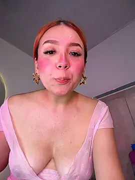 Mia_Juicyberry webcam