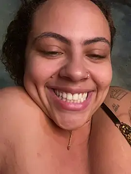Chloe_Leaozinho webcam