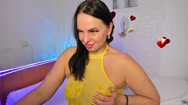 MIRA_ELLE webcam
