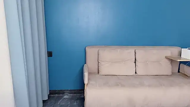 ella55-- webcam