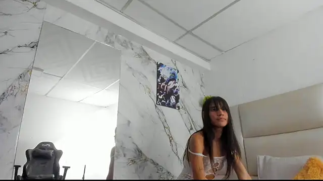 emily__mcqueen webcam