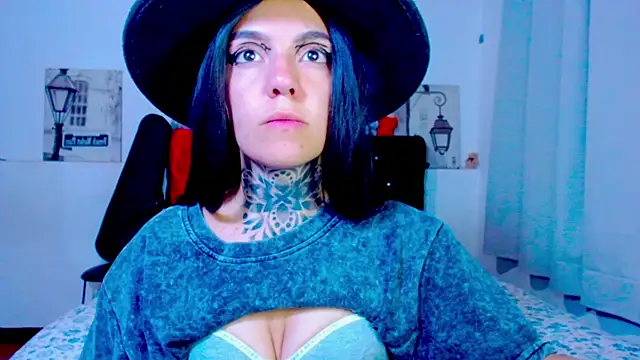 LannieGonzales webcam
