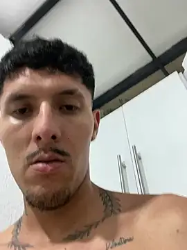 ALEXXXTREM69 webcam