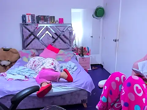 naomi_johnson webcam