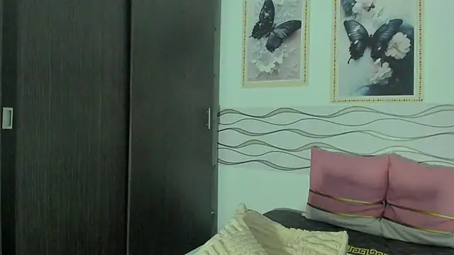 queenceleste69 webcam