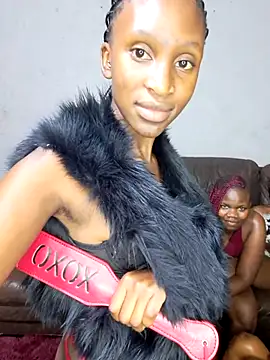 Littletee001 webcam