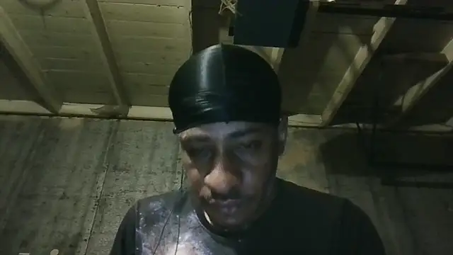 Leo99842 webcam