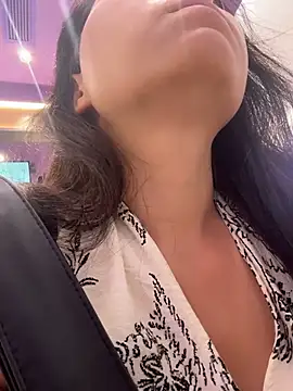 xiaochengzi505 live cam on StripChat