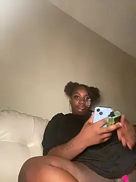 LillShayy webcam