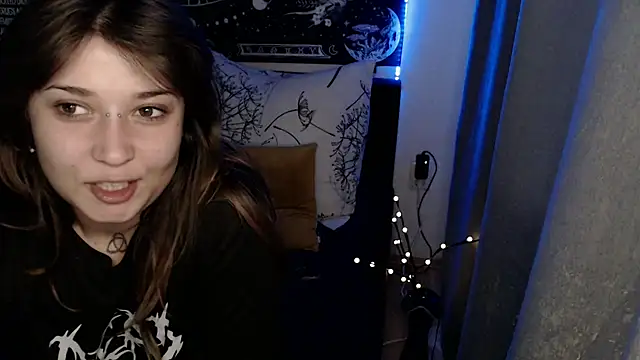AlienforTwenty webcam