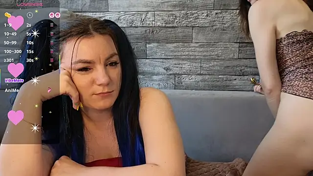 Vika_loves_you live cam on StripChat