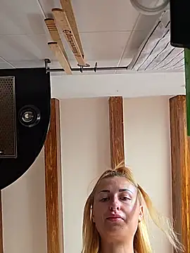 kylie_blck live cam on StripChat