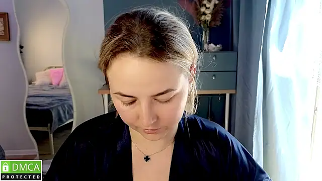 Mira_Mermayd webcam
