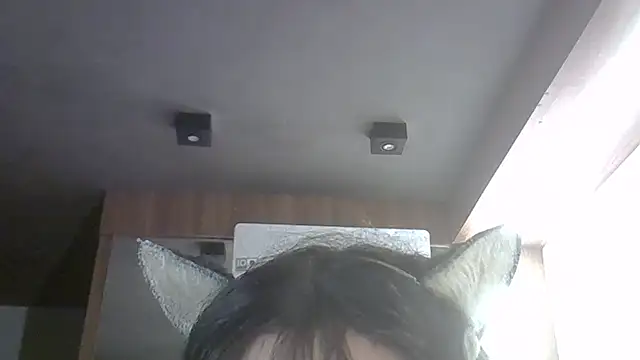 Skinny-Kitten