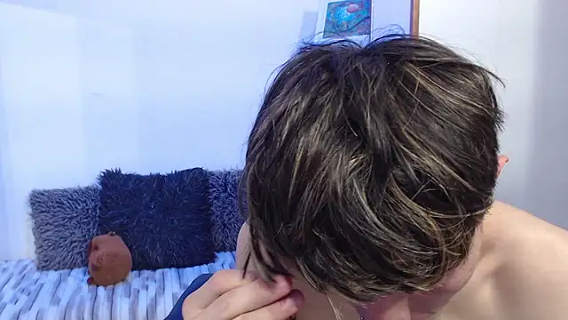 Yao_23 live cam on StripChat