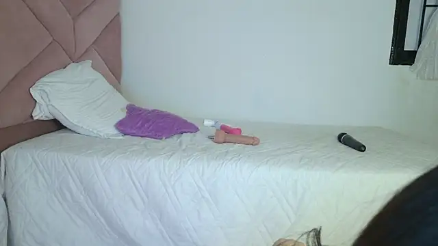 eva_sin18 (F young) - double penetration