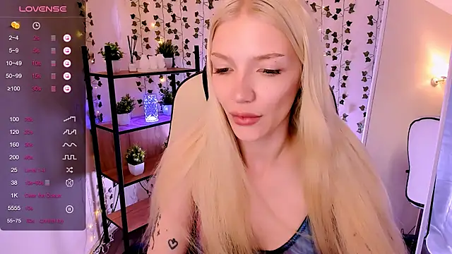 AnyaTaylor_ live cam on StripChat