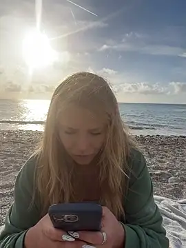 anastasiaaniess (F young) - For me to be the happiest  :heart: