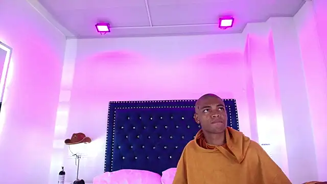 Cristal_and_luke webcam
