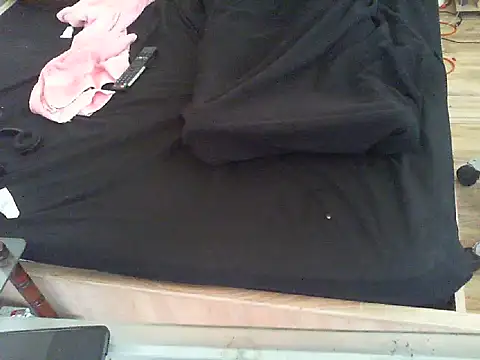 GeoC_69 live cam on StripChat