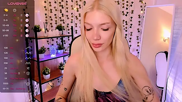 AnyaTaylor_ live cam on StripChat
