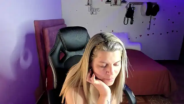 Sabrina_Hall_ webcam