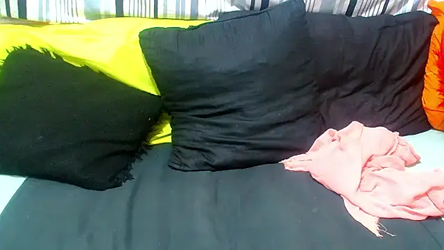 AfricanBigAssxx98 webcam