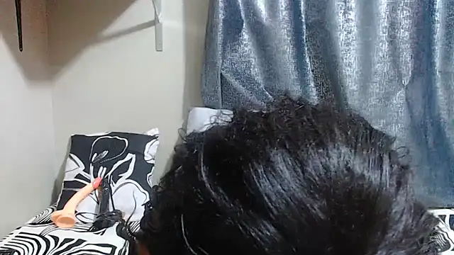 HornyEbony4u webcam