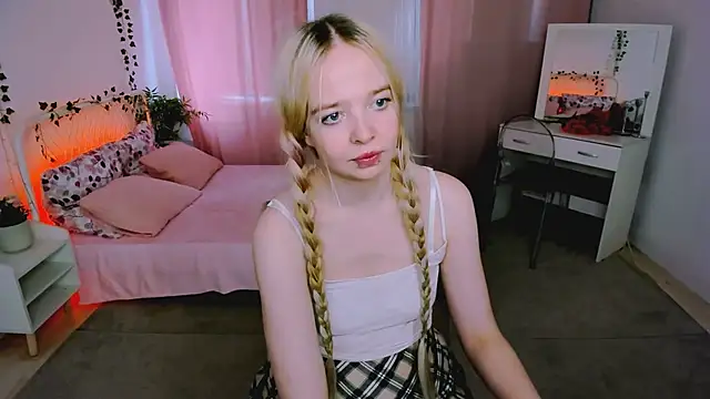 BellaMontgomery webcam