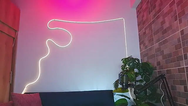 luna_valen webcam