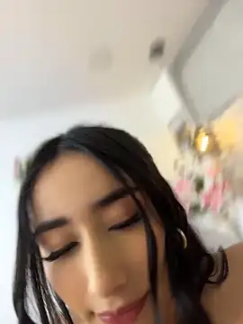 IvonneOwen webcam