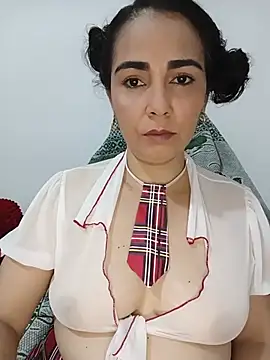 Emily_Divi69 webcam